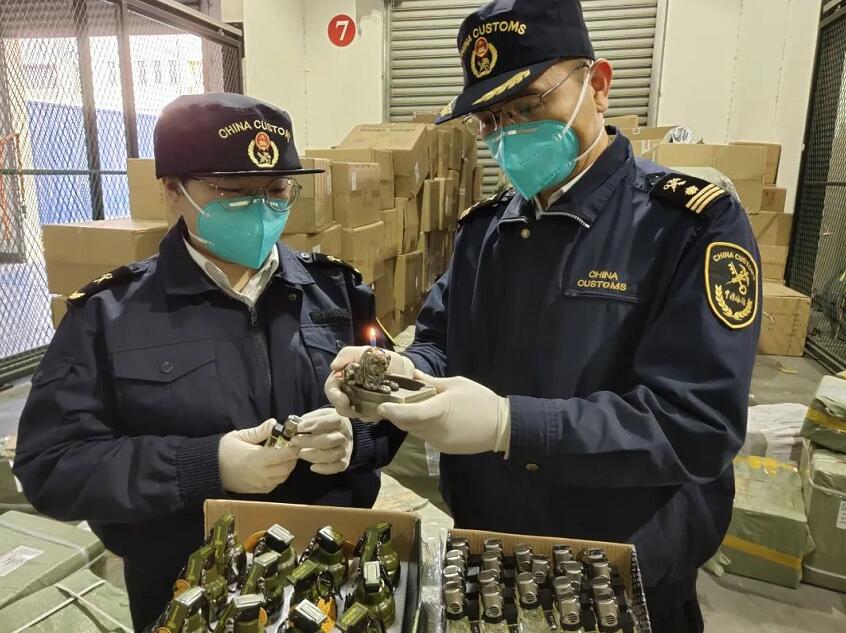 <a href='http://m.zdgcsg.com' title='危險品貨代' >危險品貨代</a>