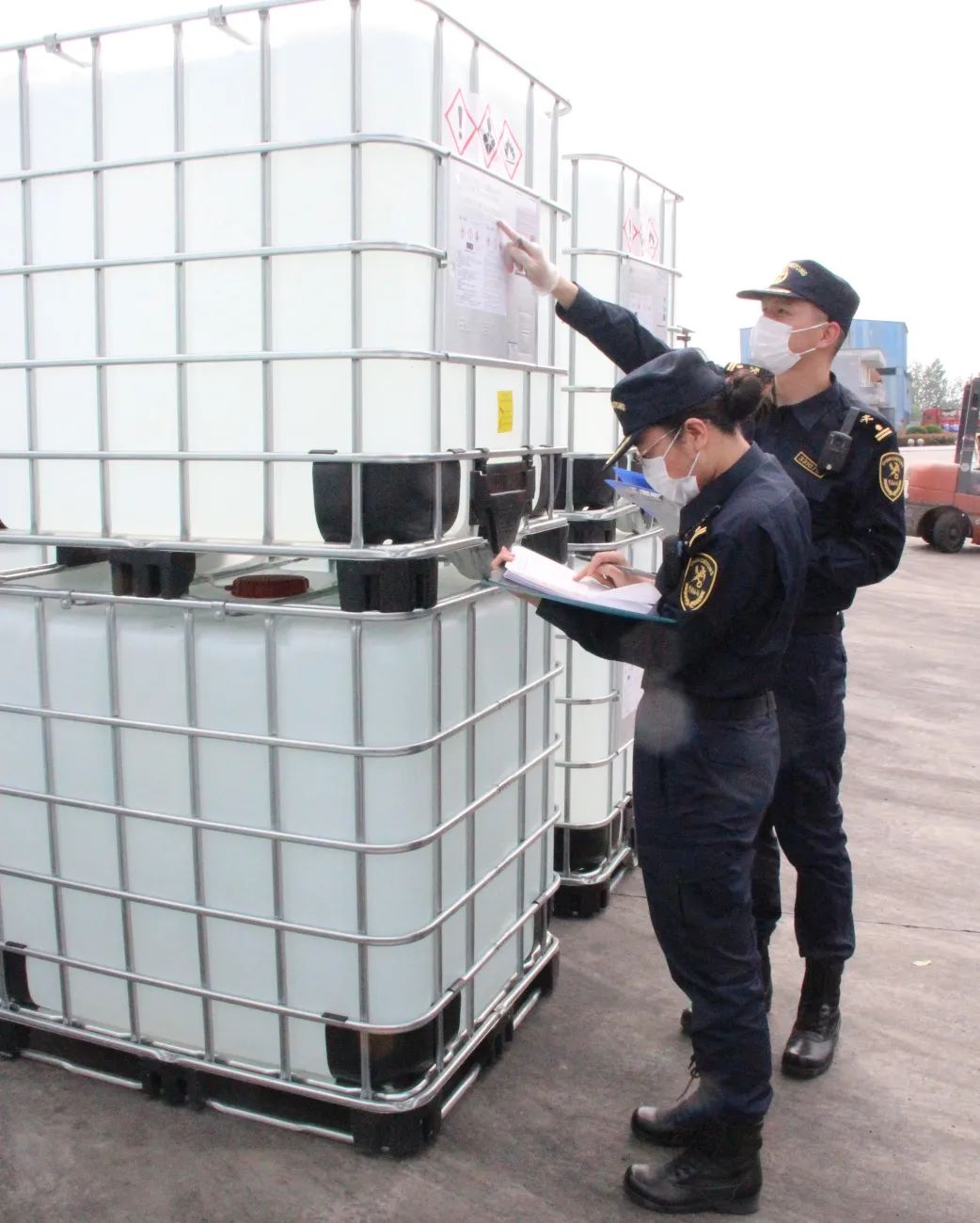 中港<a href='http://m.zdgcsg.com' title='危險品貨運' >危險品貨運</a>